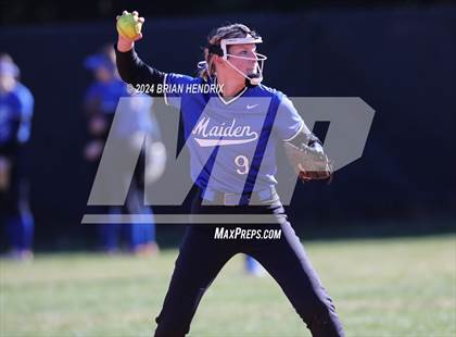 Thumbnail 2 in Maiden @ Bunker Hill photogallery.
