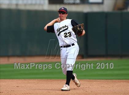 Thumbnail 3 in THSBA All-Stars 1A-3A (North vs South) photogallery.