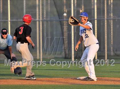Thumbnail 3 in Wolfe City vs. Trenton (UIL 1A Region 2 Quarterfinal Playoff) photogallery.