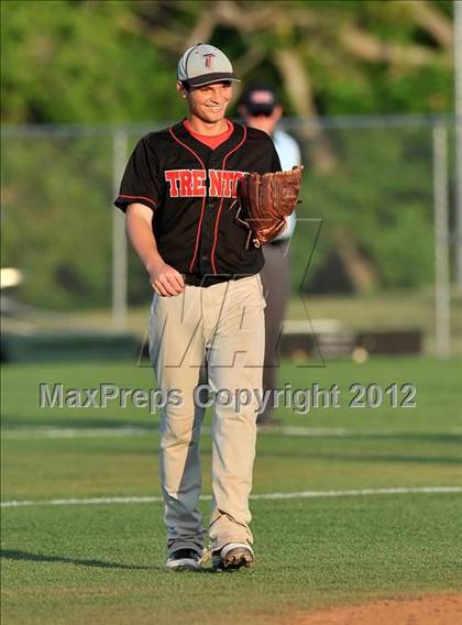 Thumbnail 2 in Wolfe City vs. Trenton (UIL 1A Region 2 Quarterfinal Playoff) photogallery.