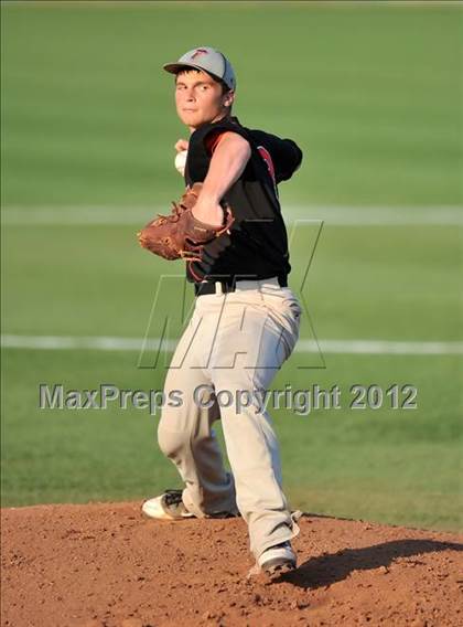 Thumbnail 1 in Wolfe City vs. Trenton (UIL 1A Region 2 Quarterfinal Playoff) photogallery.