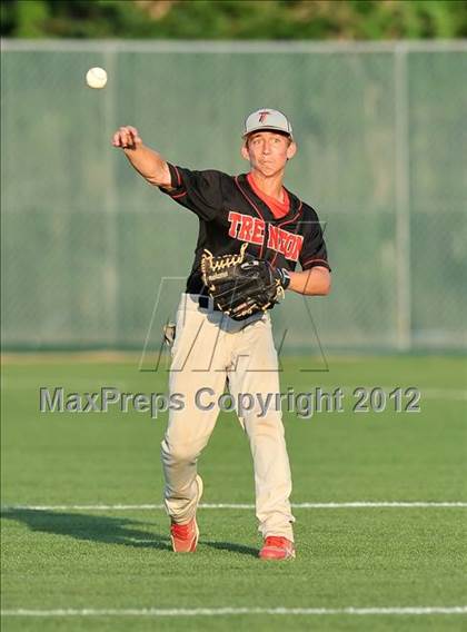 Thumbnail 3 in Wolfe City vs. Trenton (UIL 1A Region 2 Quarterfinal Playoff) photogallery.