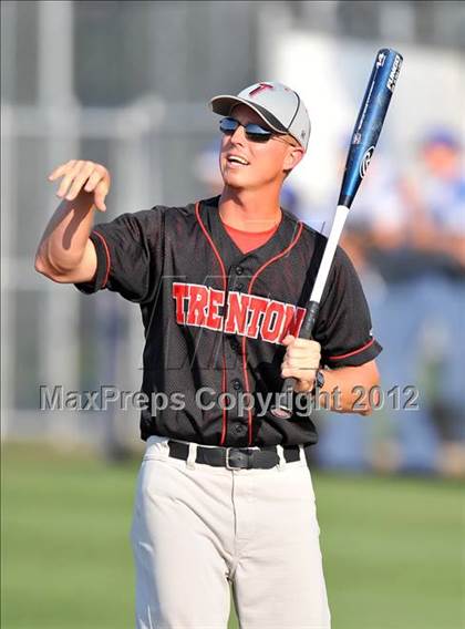 Thumbnail 3 in Wolfe City vs. Trenton (UIL 1A Region 2 Quarterfinal Playoff) photogallery.