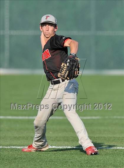 Thumbnail 1 in Wolfe City vs. Trenton (UIL 1A Region 2 Quarterfinal Playoff) photogallery.