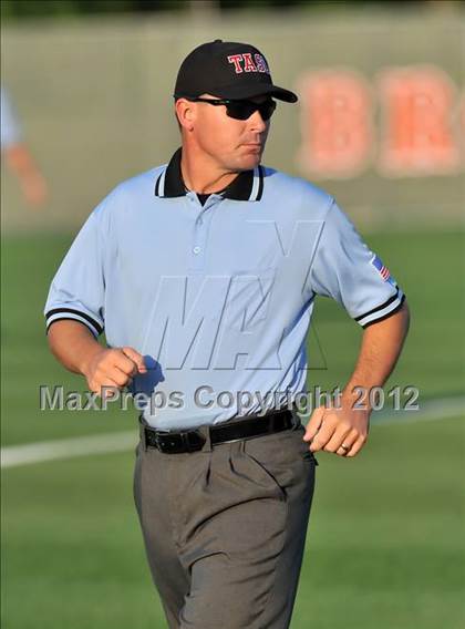 Thumbnail 2 in Wolfe City vs. Trenton (UIL 1A Region 2 Quarterfinal Playoff) photogallery.