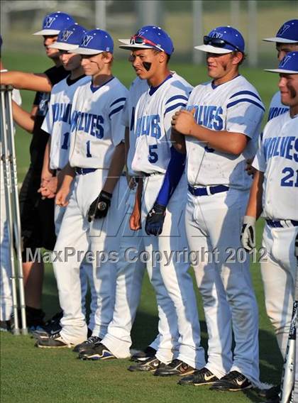 Thumbnail 1 in Wolfe City vs. Trenton (UIL 1A Region 2 Quarterfinal Playoff) photogallery.