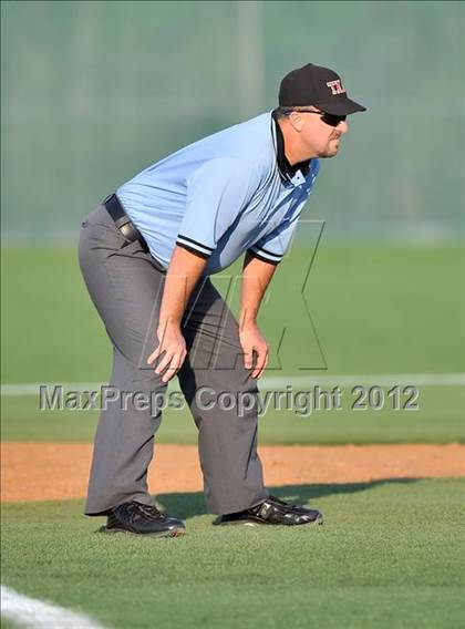 Thumbnail 2 in Wolfe City vs. Trenton (UIL 1A Region 2 Quarterfinal Playoff) photogallery.