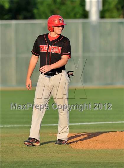 Thumbnail 1 in Wolfe City vs. Trenton (UIL 1A Region 2 Quarterfinal Playoff) photogallery.