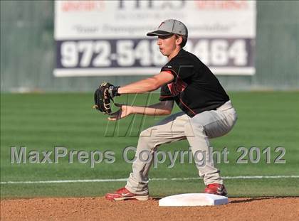 Thumbnail 3 in Wolfe City vs. Trenton (UIL 1A Region 2 Quarterfinal Playoff) photogallery.