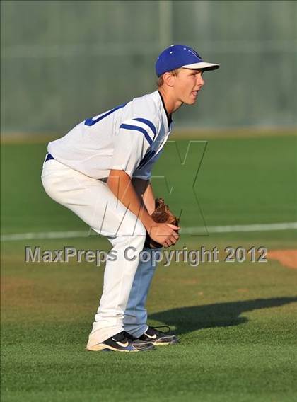Thumbnail 1 in Wolfe City vs. Trenton (UIL 1A Region 2 Quarterfinal Playoff) photogallery.