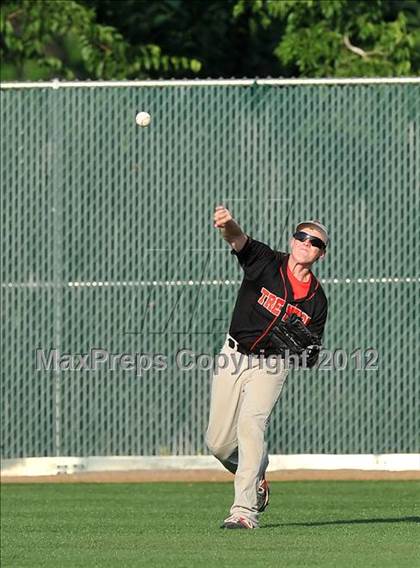 Thumbnail 3 in Wolfe City vs. Trenton (UIL 1A Region 2 Quarterfinal Playoff) photogallery.