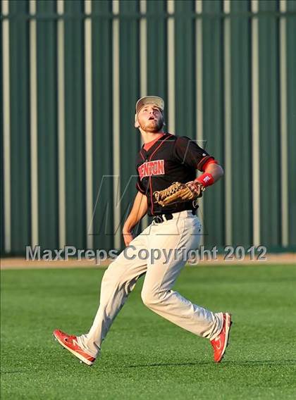 Thumbnail 1 in Wolfe City vs. Trenton (UIL 1A Region 2 Quarterfinal Playoff) photogallery.