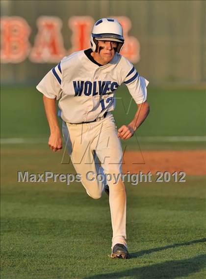 Thumbnail 2 in Wolfe City vs. Trenton (UIL 1A Region 2 Quarterfinal Playoff) photogallery.