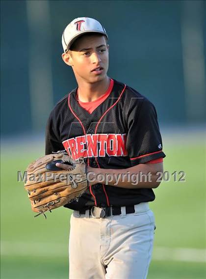Thumbnail 3 in Wolfe City vs. Trenton (UIL 1A Region 2 Quarterfinal Playoff) photogallery.