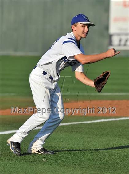 Thumbnail 3 in Wolfe City vs. Trenton (UIL 1A Region 2 Quarterfinal Playoff) photogallery.
