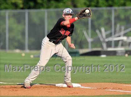 Thumbnail 1 in Wolfe City vs. Trenton (UIL 1A Region 2 Quarterfinal Playoff) photogallery.