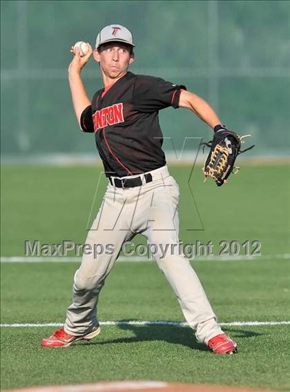 Thumbnail 1 in Wolfe City vs. Trenton (UIL 1A Region 2 Quarterfinal Playoff) photogallery.