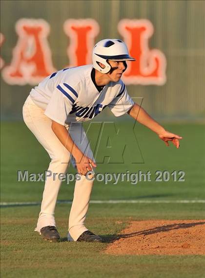 Thumbnail 3 in Wolfe City vs. Trenton (UIL 1A Region 2 Quarterfinal Playoff) photogallery.
