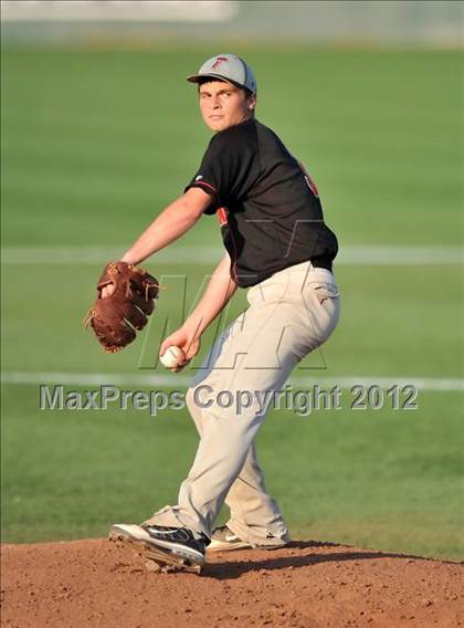 Thumbnail 1 in Wolfe City vs. Trenton (UIL 1A Region 2 Quarterfinal Playoff) photogallery.