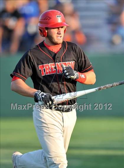 Thumbnail 3 in Wolfe City vs. Trenton (UIL 1A Region 2 Quarterfinal Playoff) photogallery.