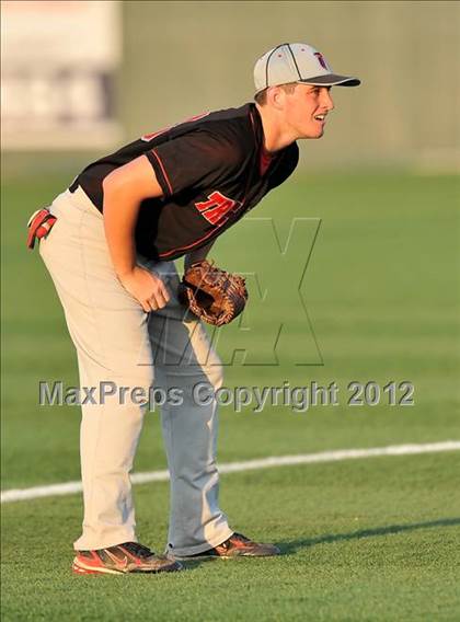 Thumbnail 3 in Wolfe City vs. Trenton (UIL 1A Region 2 Quarterfinal Playoff) photogallery.