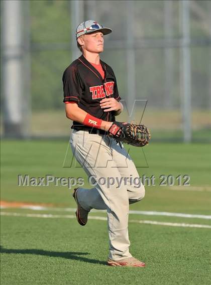 Thumbnail 2 in Wolfe City vs. Trenton (UIL 1A Region 2 Quarterfinal Playoff) photogallery.