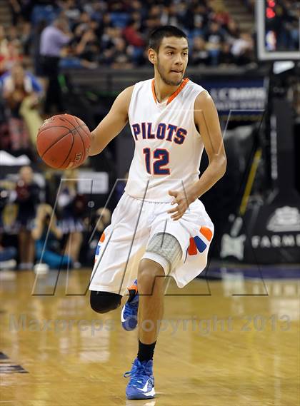 Thumbnail 2 in Horizon vs. St. Joseph Notre Dame (CIF State D5 Final) photogallery.