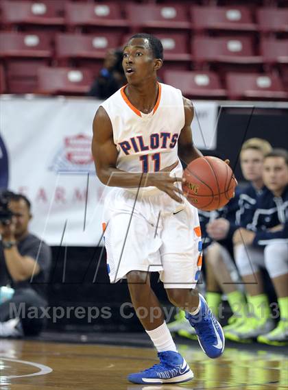Thumbnail 2 in Horizon vs. St. Joseph Notre Dame (CIF State D5 Final) photogallery.
