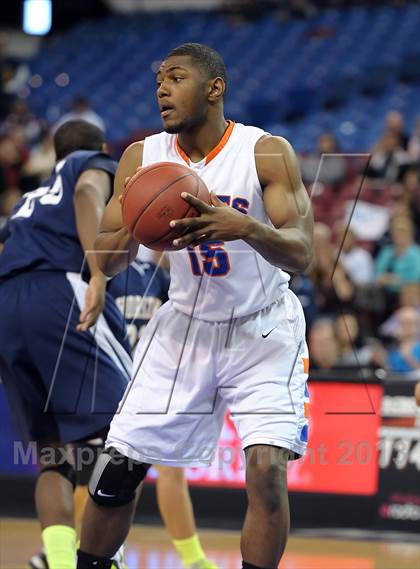 Thumbnail 2 in Horizon vs. St. Joseph Notre Dame (CIF State D5 Final) photogallery.