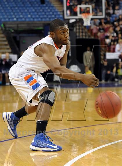 Thumbnail 2 in Horizon vs. St. Joseph Notre Dame (CIF State D5 Final) photogallery.