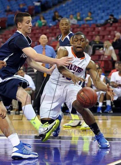 Thumbnail 2 in Horizon vs. St. Joseph Notre Dame (CIF State D5 Final) photogallery.