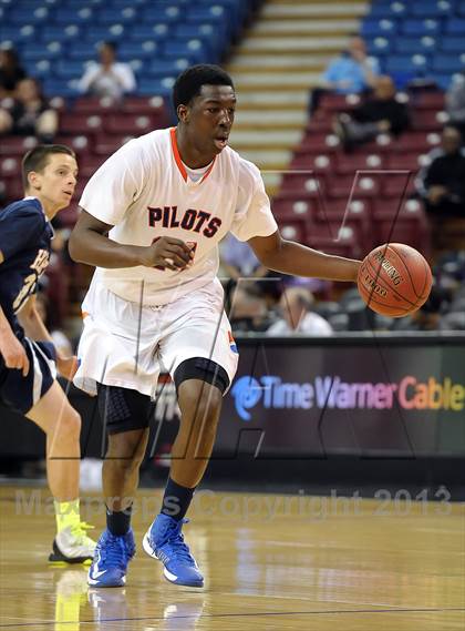 Thumbnail 3 in Horizon vs. St. Joseph Notre Dame (CIF State D5 Final) photogallery.