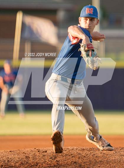 Thumbnail 3 in Madison Central vs. DeSoto Central photogallery.