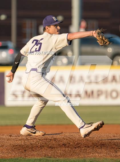 Thumbnail 2 in Madison Central vs. DeSoto Central photogallery.