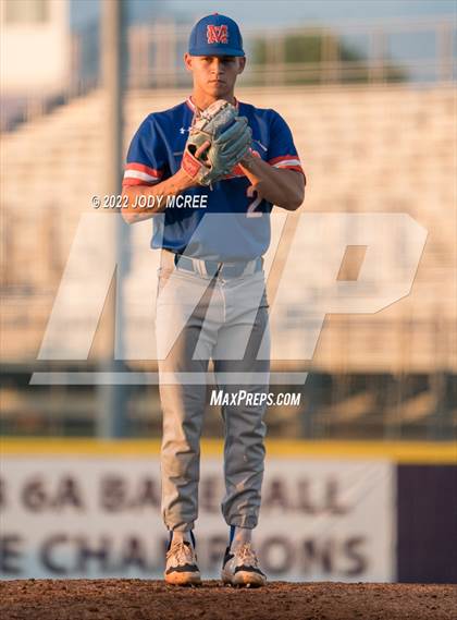 Thumbnail 2 in Madison Central vs. DeSoto Central photogallery.