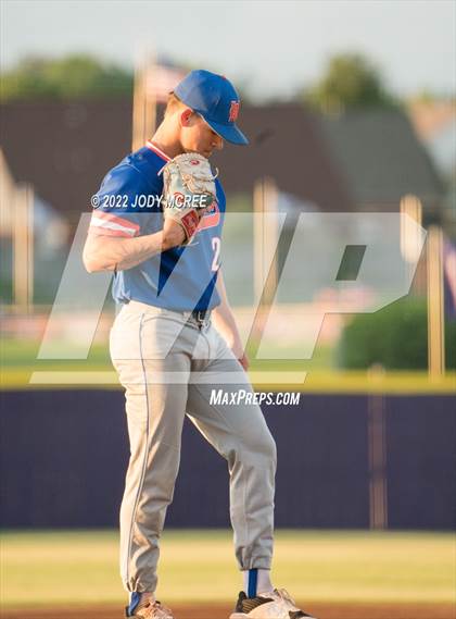 Thumbnail 3 in Madison Central vs. DeSoto Central photogallery.