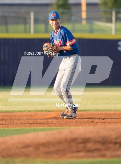Thumbnail 2 in Madison Central vs. DeSoto Central photogallery.