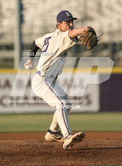 Thumbnail 2 in Madison Central vs. DeSoto Central photogallery.
