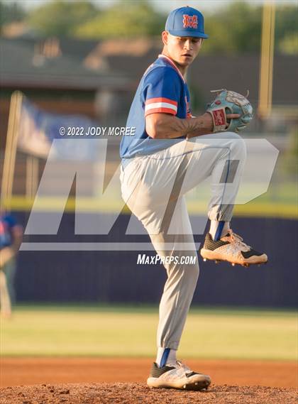 Thumbnail 1 in Madison Central vs. DeSoto Central photogallery.