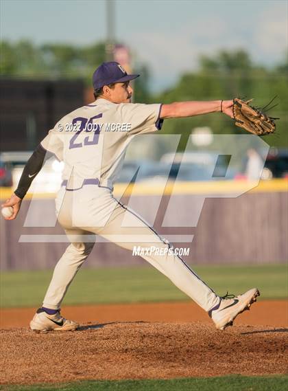 Thumbnail 1 in Madison Central vs. DeSoto Central photogallery.