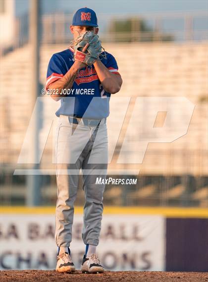 Thumbnail 3 in Madison Central vs. DeSoto Central photogallery.