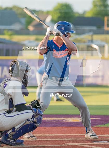 Thumbnail 2 in Madison Central vs. DeSoto Central photogallery.