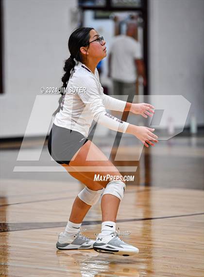 Thumbnail 3 in C.H. Yoe vs Bosqueville photogallery.