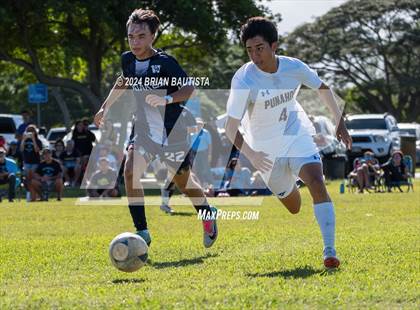 Thumbnail 1 in Waiakea vs. Punahou (HHSAA Division 1 Quarterfinal) photogallery.