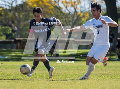 Thumbnail 3 in Waiakea vs. Punahou (HHSAA Division 1 Quarterfinal) photogallery.