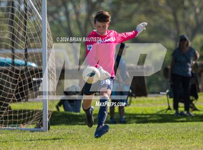 Thumbnail 3 in Waiakea vs. Punahou (HHSAA Division 1 Quarterfinal) photogallery.