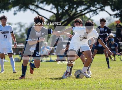 Thumbnail 1 in Waiakea vs. Punahou (HHSAA Division 1 Quarterfinal) photogallery.