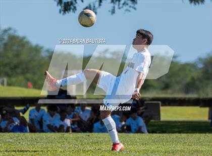 Thumbnail 2 in Waiakea vs. Punahou (HHSAA Division 1 Quarterfinal) photogallery.