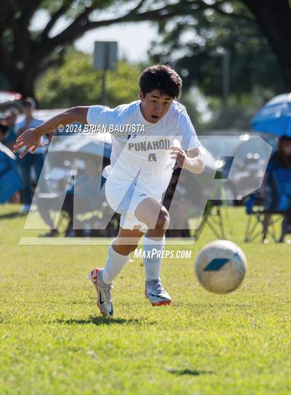 Thumbnail 2 in Waiakea vs. Punahou (HHSAA Division 1 Quarterfinal) photogallery.
