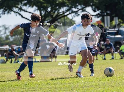 Thumbnail 2 in Waiakea vs. Punahou (HHSAA Division 1 Quarterfinal) photogallery.